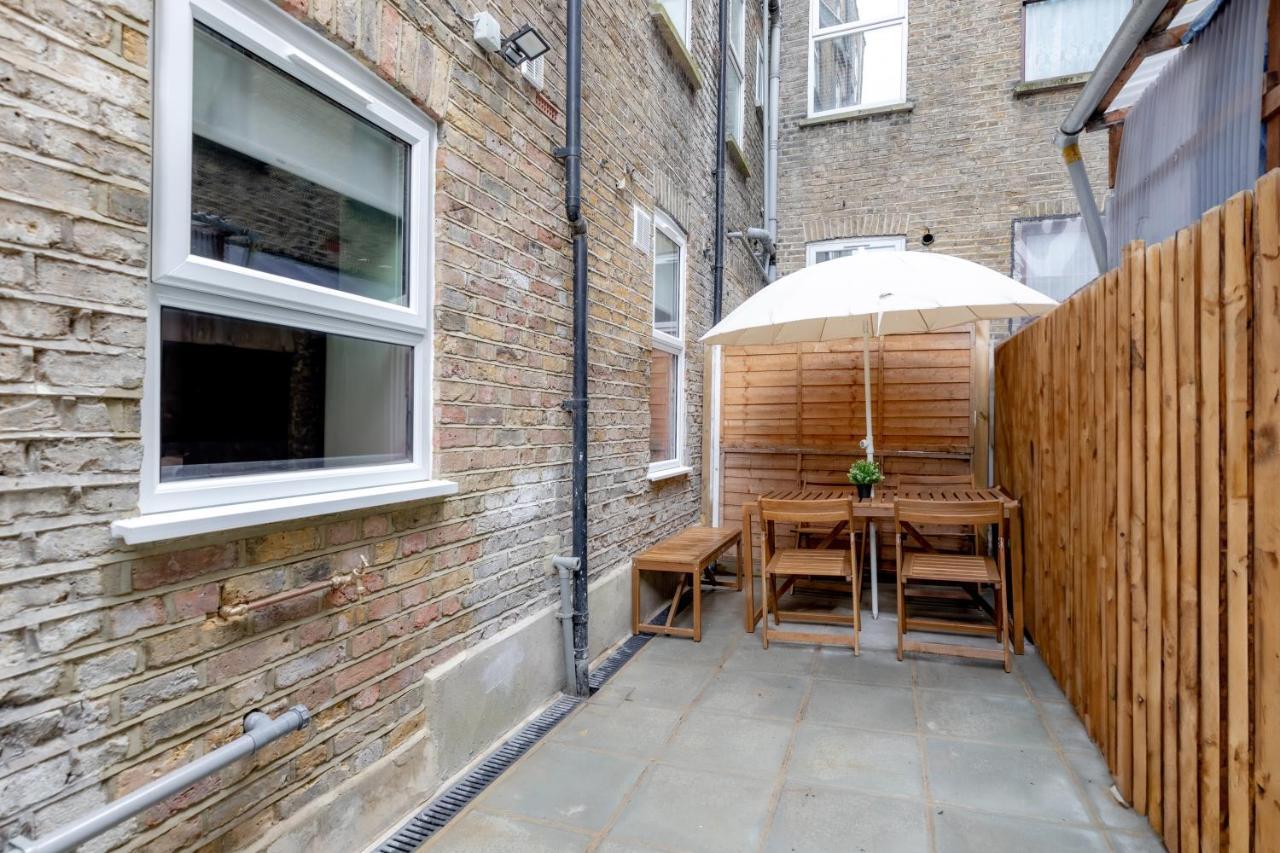 Central Stylish 2-Bed Apartment In London Exterior photo